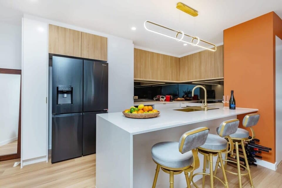 Large kitchen with Bosch appliances