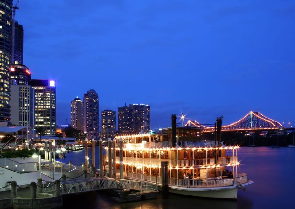 Eagle St Pier with an array of restaurants only a five minute walk