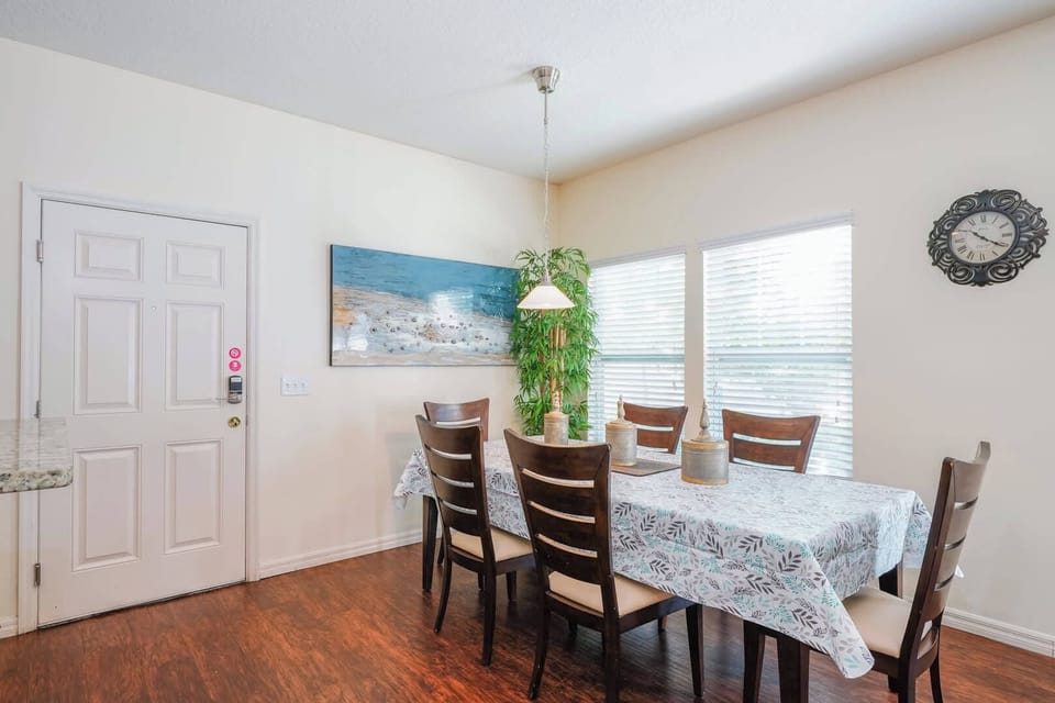 House, Multiple Beds, Kitchen, Garden View (Making Memories in Orlando) | Dining