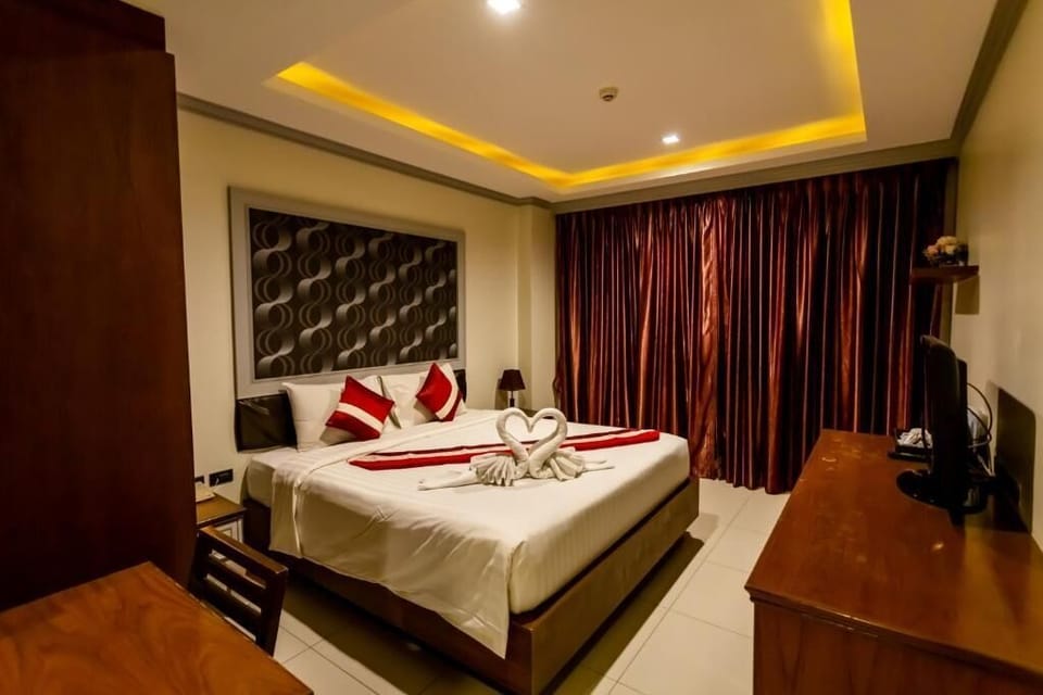Comfort Double Room | In-room safe, free WiFi