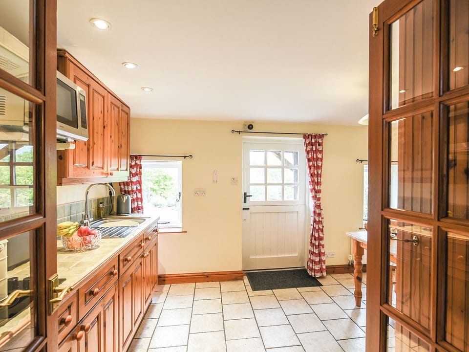 Kitchen/diner | The Old Coach House - Hanley Farm, Hook-a-Gate, near Shrewsbury