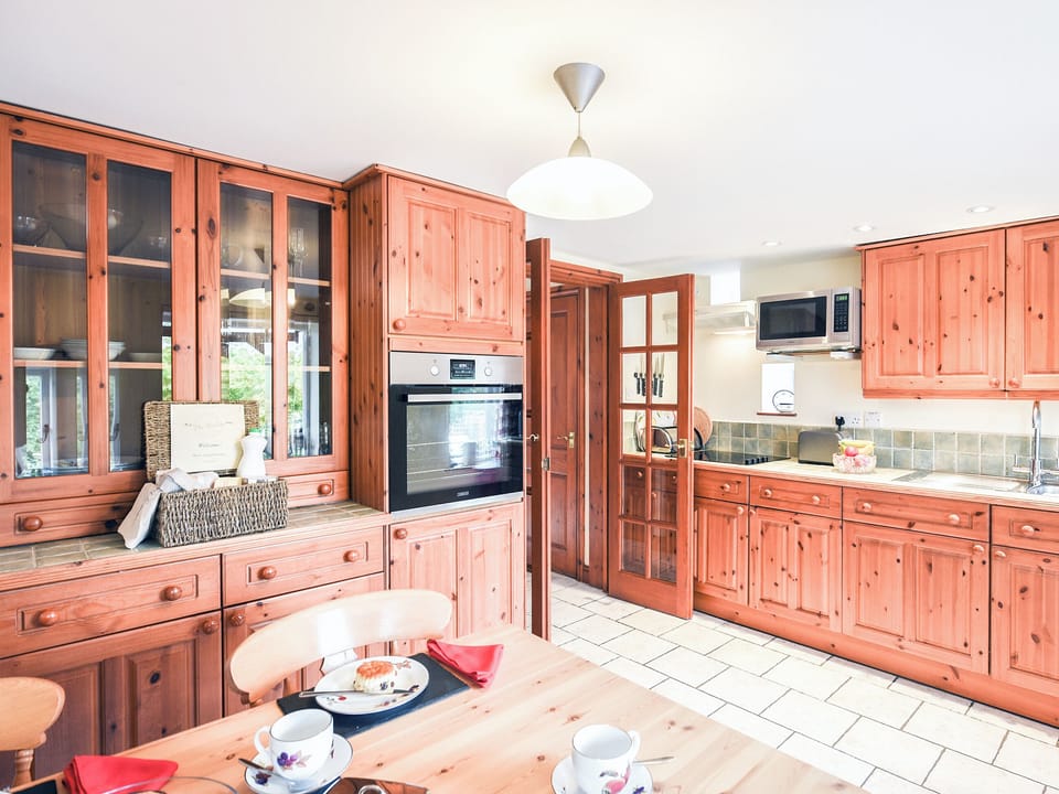 Kitchen/diner | The Old Coach House - Hanley Farm, Hook-a-Gate, near Shrewsbury