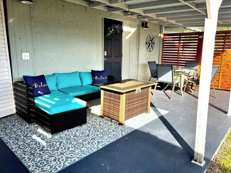 Private outdoor dining
Washer and dryer located in patio closet
Flatstone grill
Table propane fire pit 
Beach chairs, umbrella, cooler 