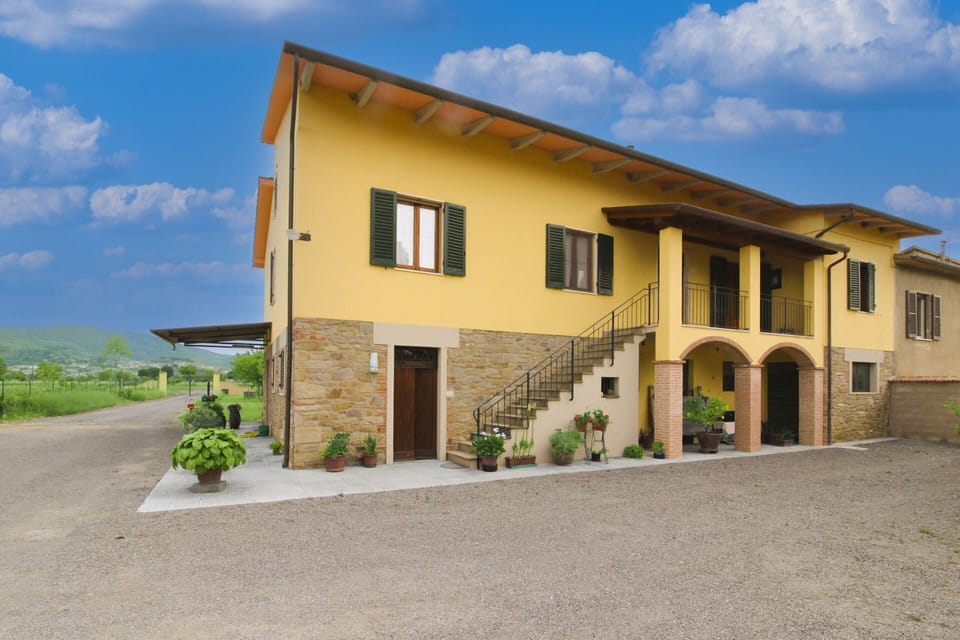 Swimming Pool, Residential Area, Resort, Leisure, Thermae, Estate, Outdoor Furniture, Human Settlement, Villa, Hacienda