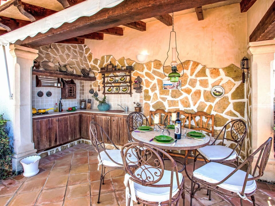 Furniture, Interior Design, Flowerpot, Chair, Houseplant, Garden, Patio, Flagstone, Wood Stain, Design