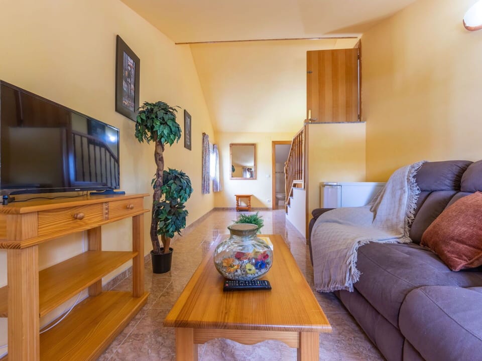 Furniture, Cabinetry, Building, Drawer, Comfort, Wood, Interior Design, Flooring, Chest Of Drawers, Floor