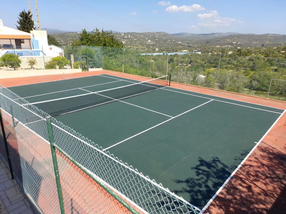 Sky, Daytime, Property, Tennis, Plant, Tree, Tennis Court, Window, Net Sports, Grass