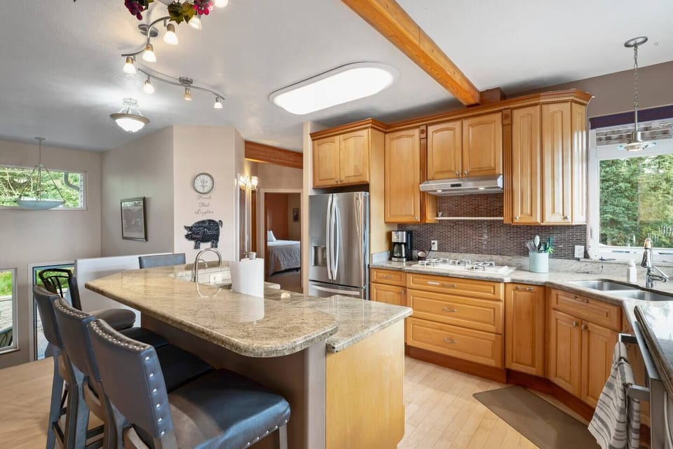 Well equipped kitchen