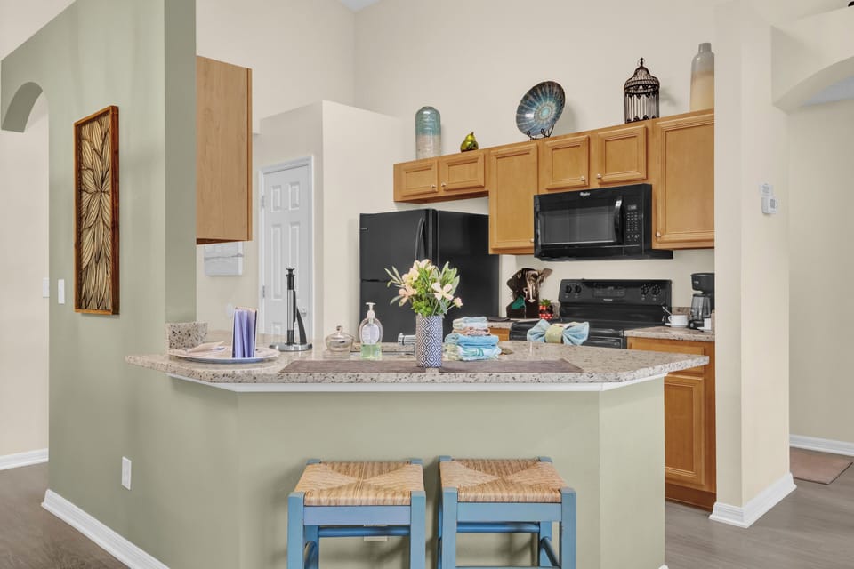 17-8519 Sunrise Key Dr - Kitchen 1