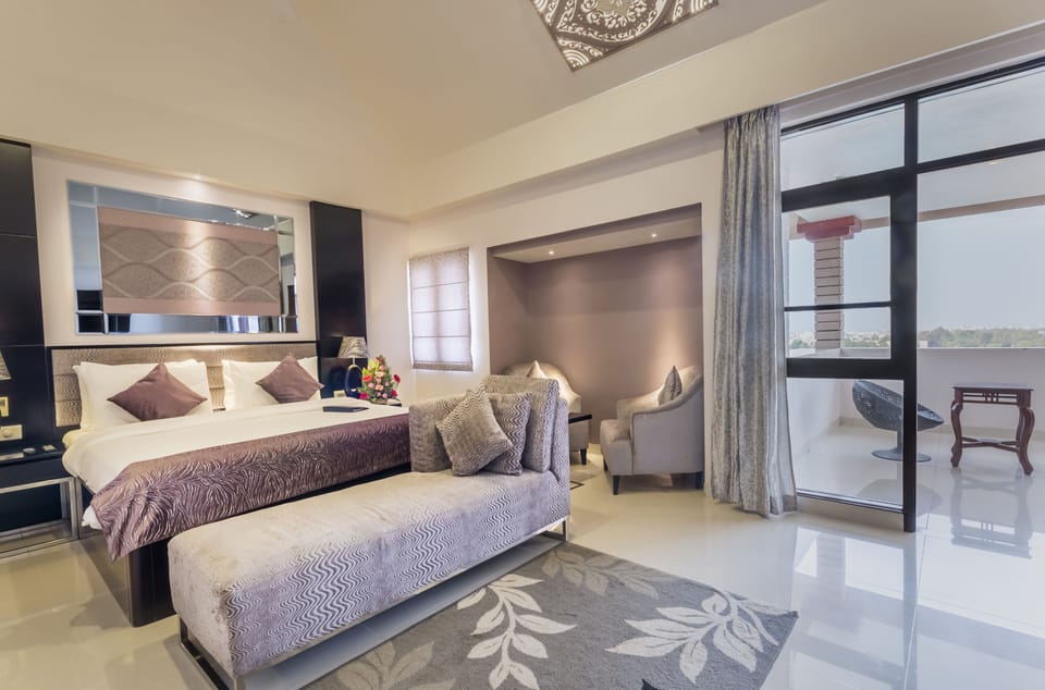 Deluxe Room | Laptop workspace, iron/ironing board, free WiFi, bed sheets