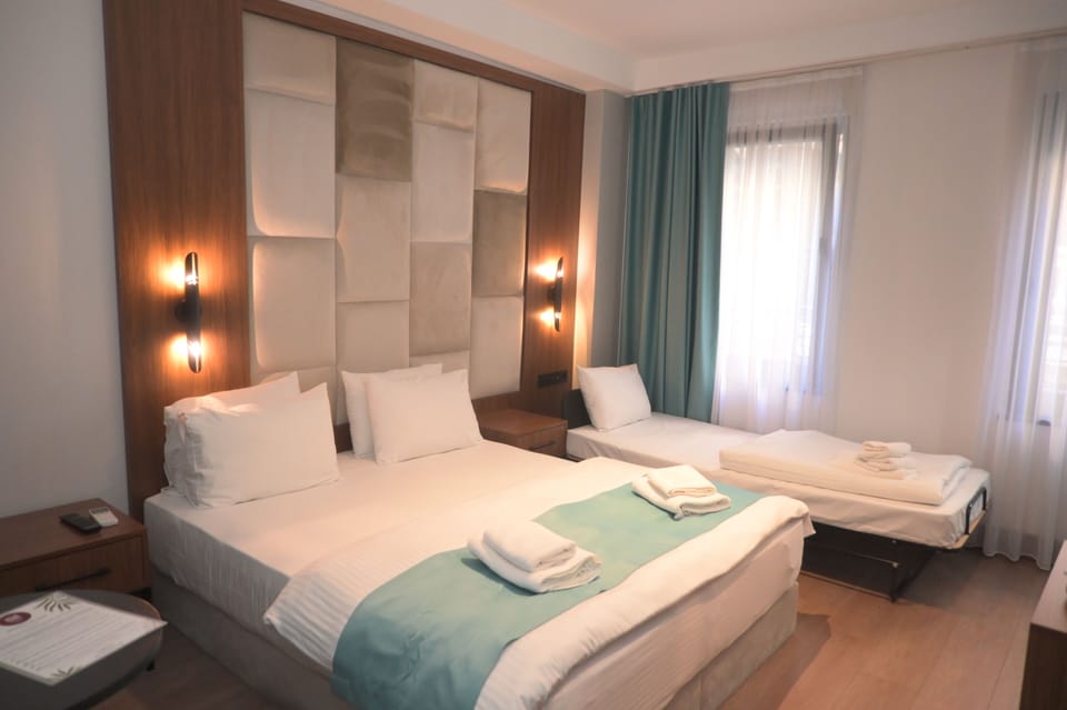 Deluxe Room, 1 Double Bed | Premium bedding, memory foam beds, minibar, individually decorated