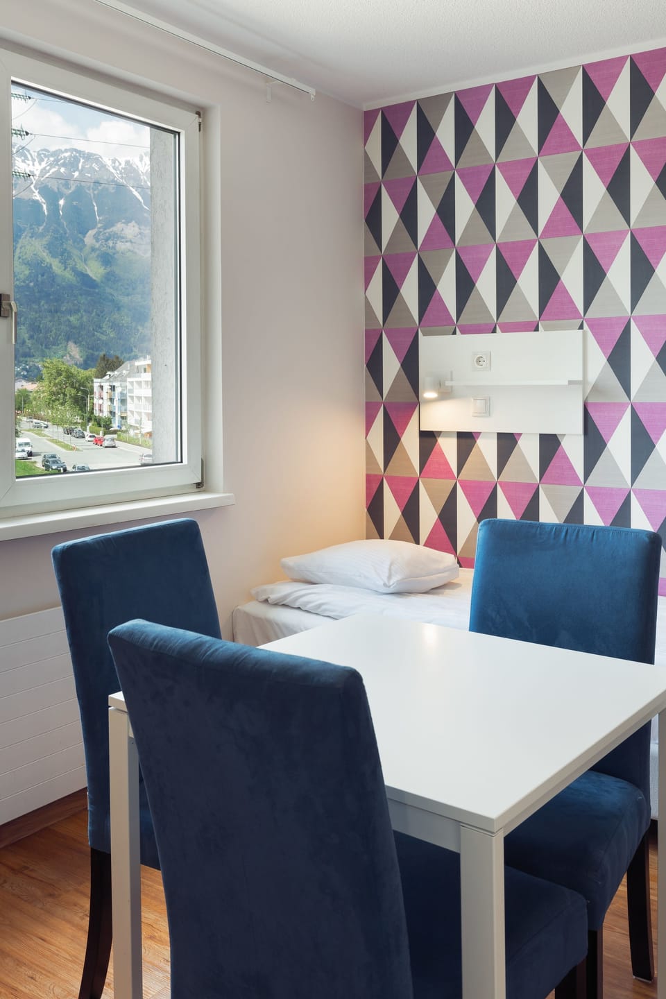 Triple Room | Desk, free WiFi, bed sheets