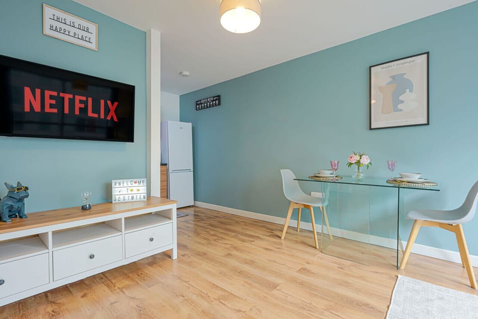 Smart TV with Netflix subscription provided