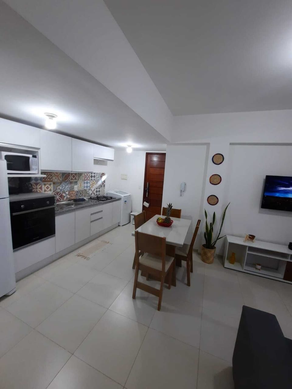 Apartment | Private kitchen | Stovetop, mixer, toaster oven, dining tables