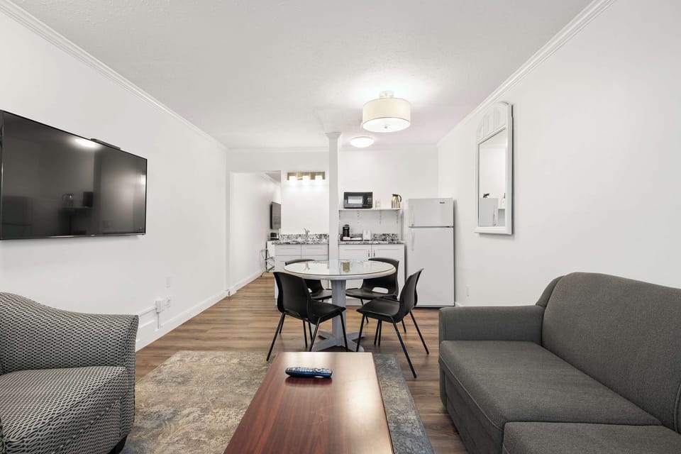 Laptop workspace, iron/ironing board, cribs (surcharge), WiFi (free)