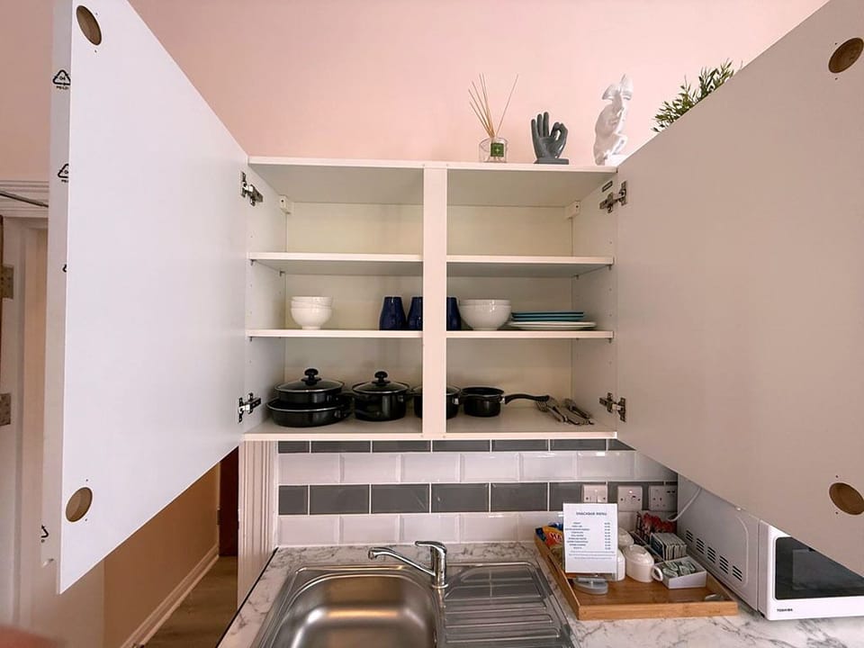Family Studio | Private kitchen | Fridge, electric kettle