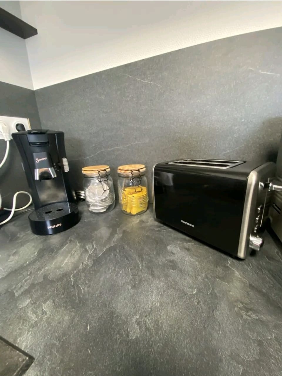 Bathroom amenities