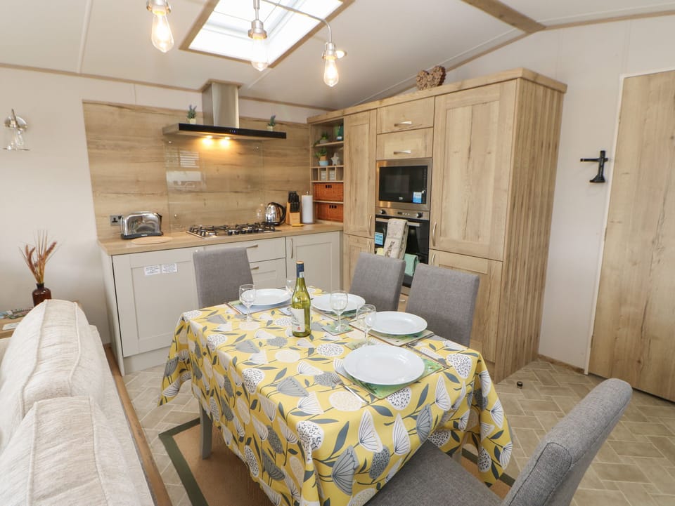 Fridge, dishwasher, electric kettle, toaster