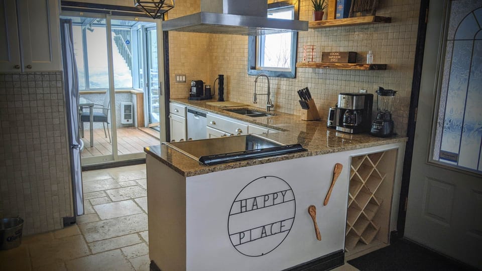 Kitchen (2)
