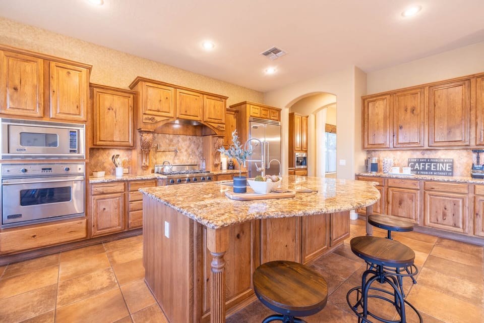 Fully Stocked Kitchen
