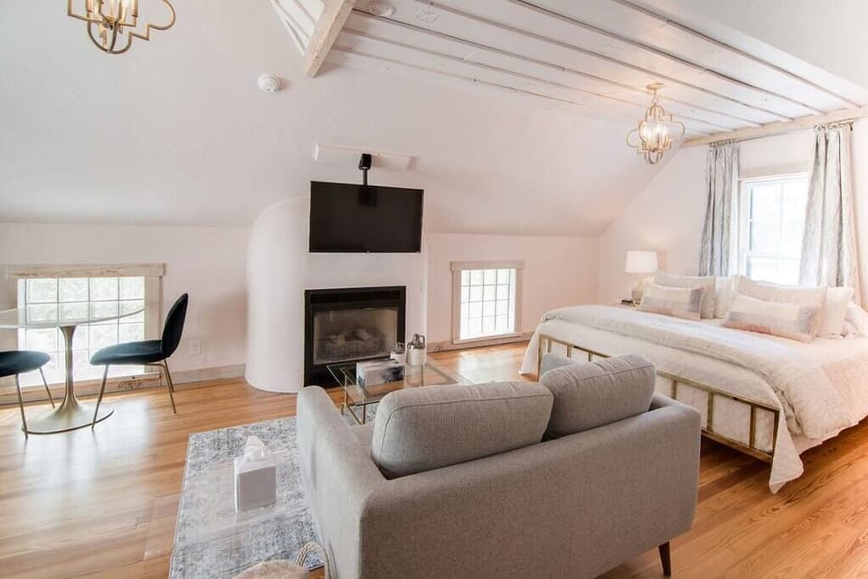 Gas fireplace and tv