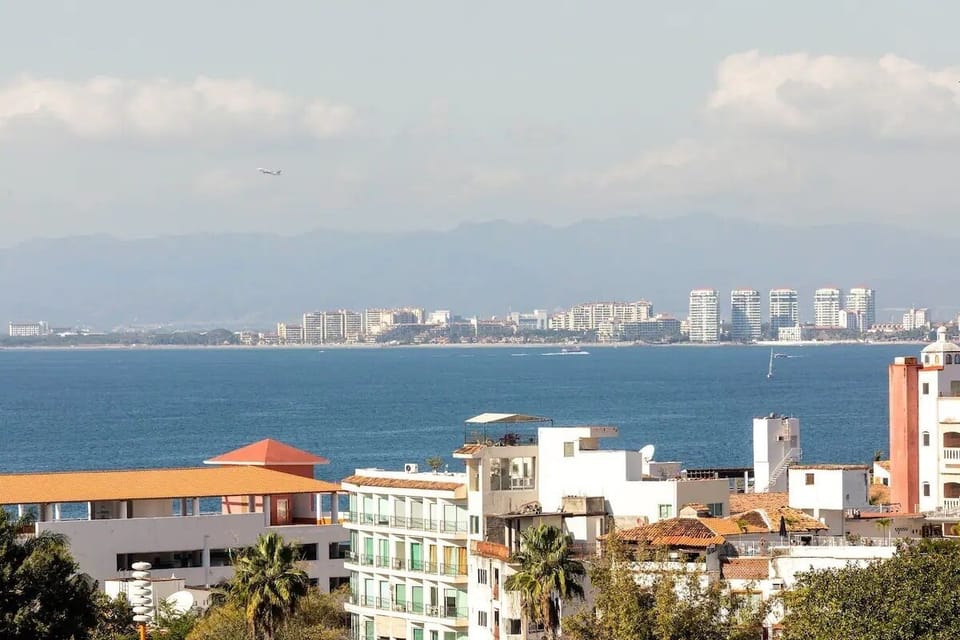 Family Apartment | 2 bedrooms, iron/ironing board, free WiFi, bed sheets