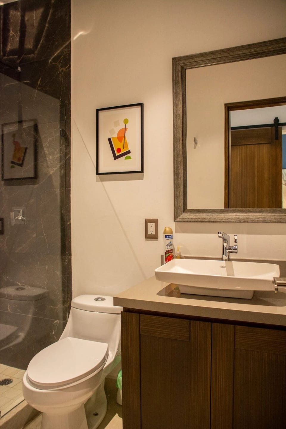 Family Apartment | Bathroom | Separate tub and shower