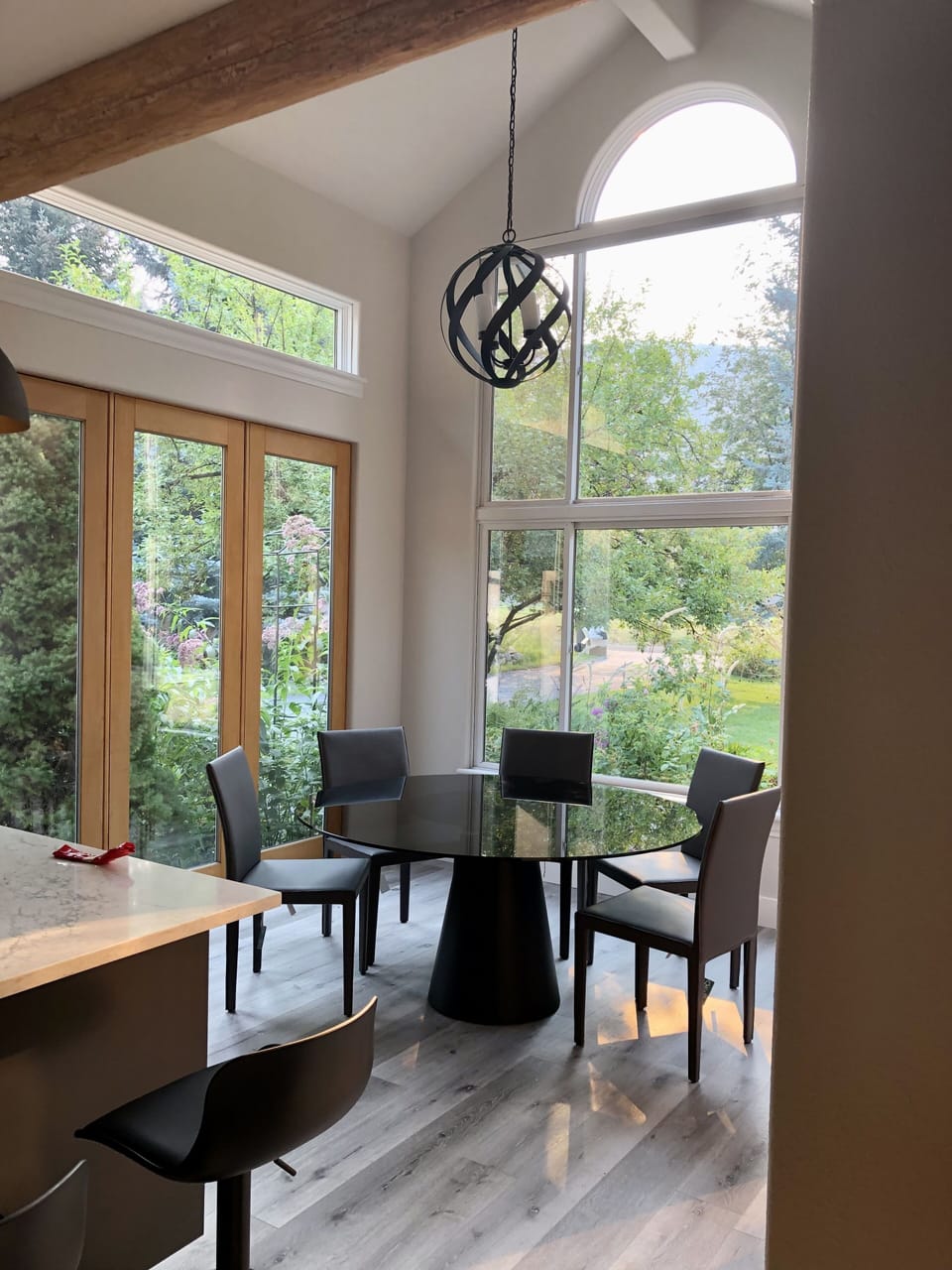 Breakfast room
