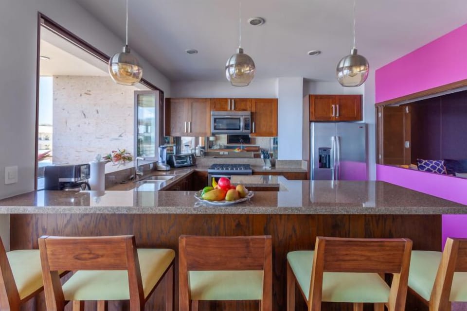 Condo - Image 10