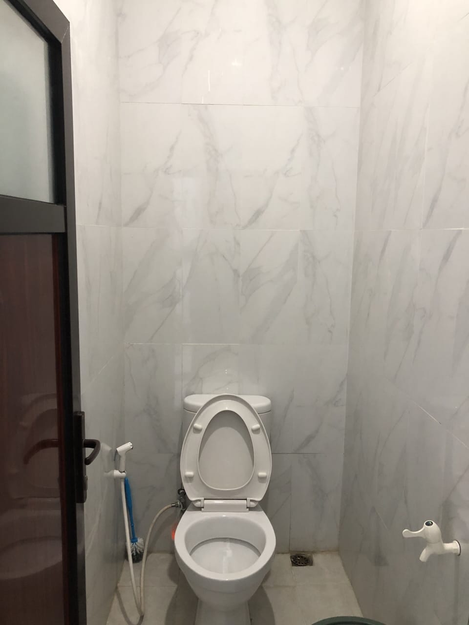 Standard Double Room | Bathroom | Shower, hydromassage showerhead, towels