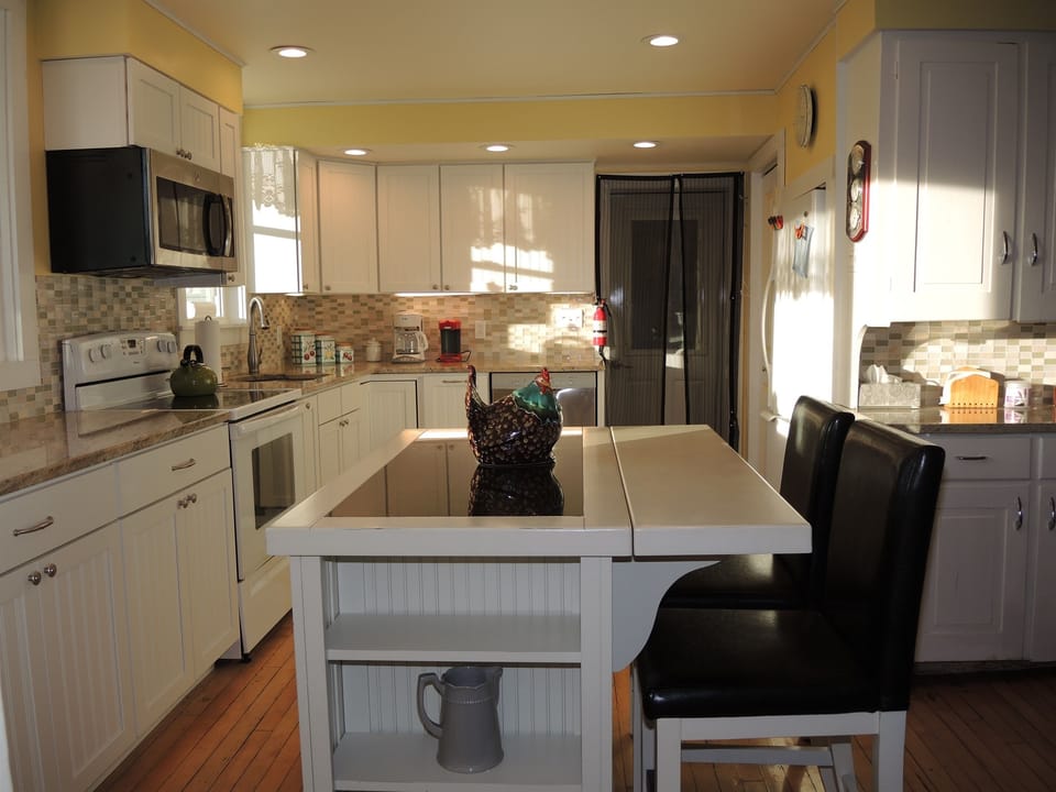 Kitchen with seating at island