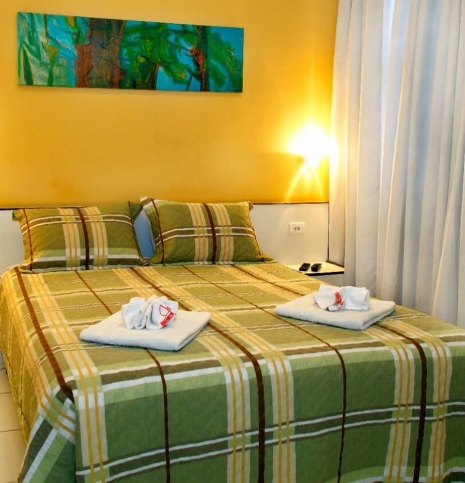 Deluxe Double Room | Minibar, free WiFi, bed sheets