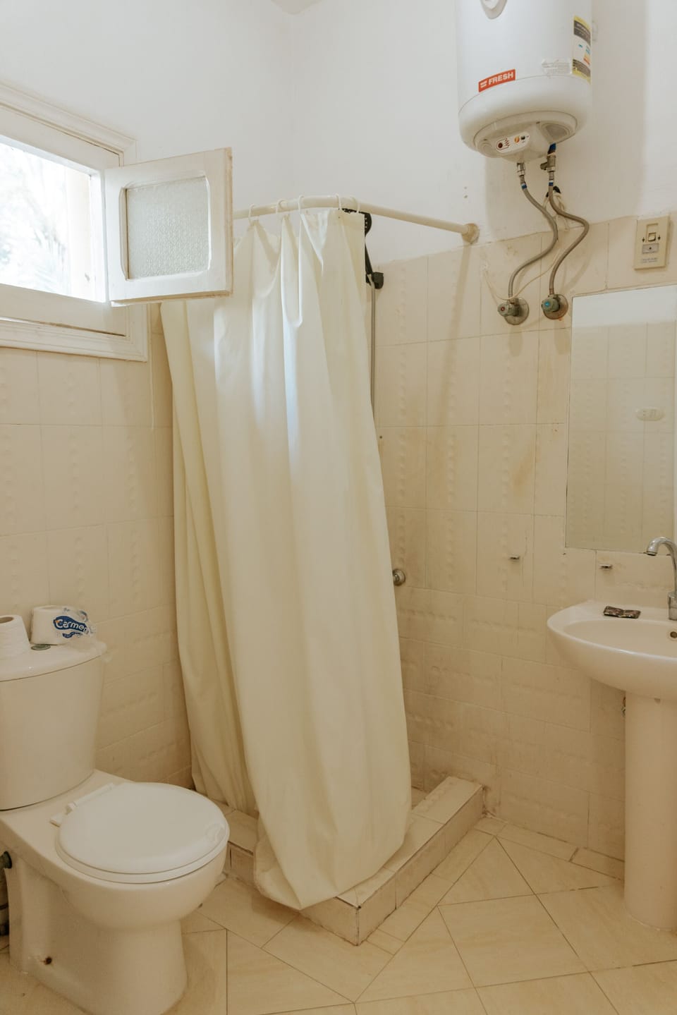 Standard Room, 2 Twin Beds | Bathroom