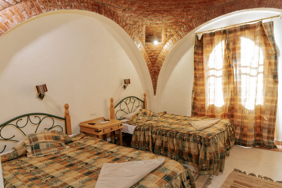 Deluxe Room, 2 Twin Beds