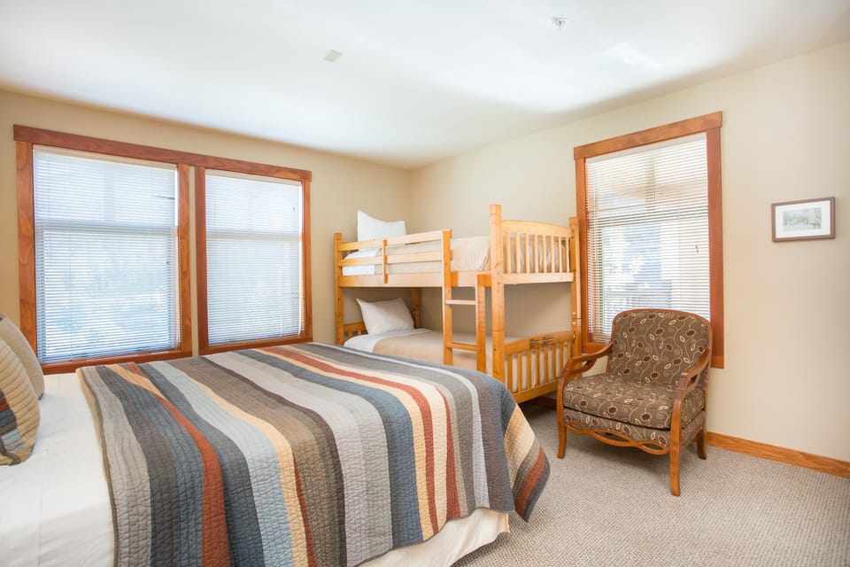 Bedroom, Room, Indoors, Furniture, Home Decor