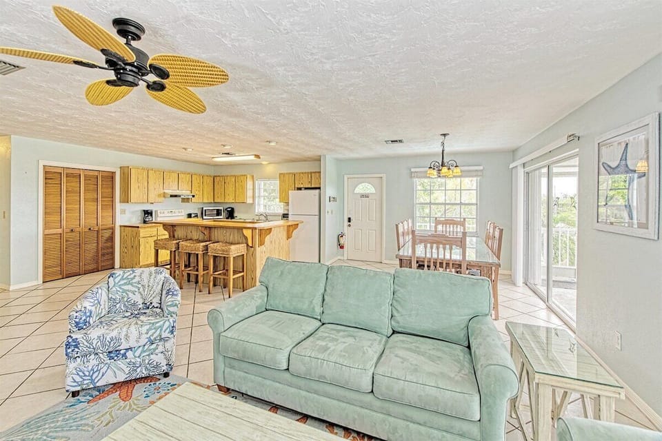 Bright vacation rental living room in Marathon Florida near beaches and marinas.