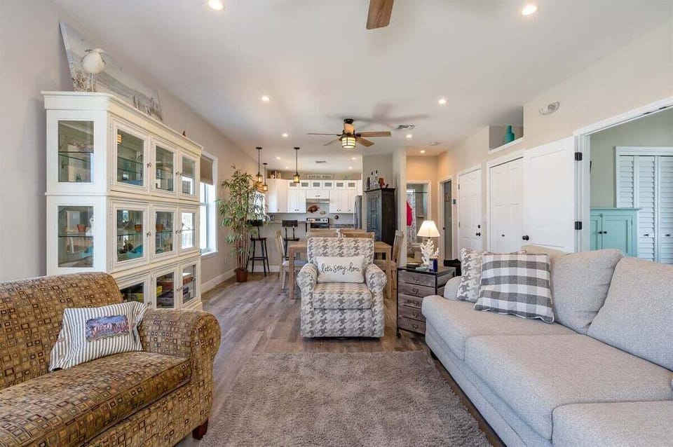 A welcoming living area designed for family gatherings and laid-back evenings.