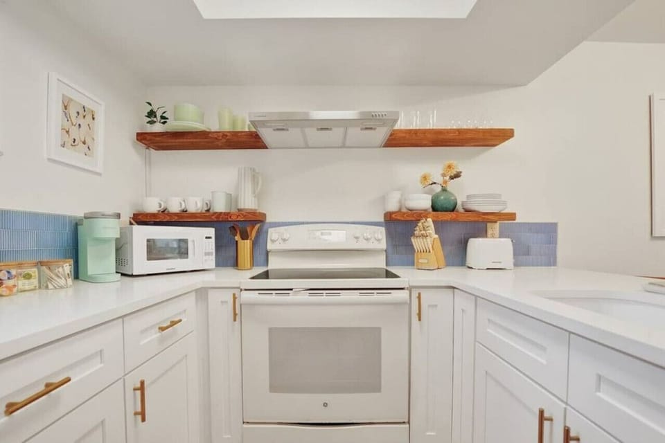 An Open, Airy Culinary Space That Inspires Creativity