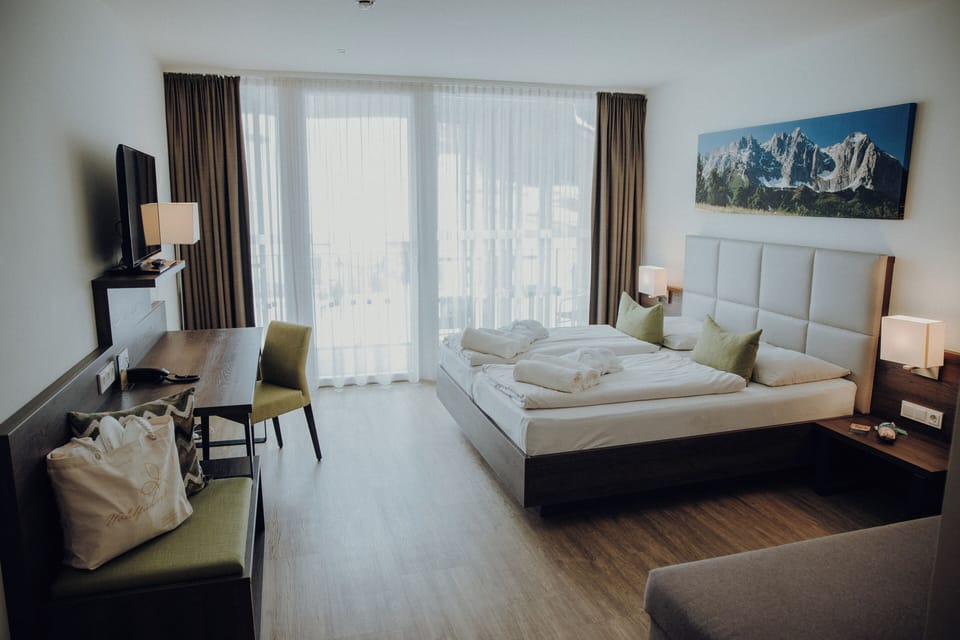 Superior Double Room, Balcony | Hypo-allergenic bedding, in-room safe, individually decorated