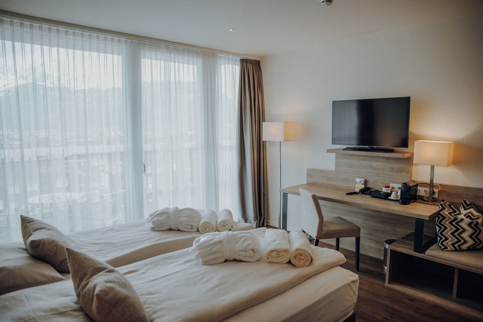 Executive Double Room, Balcony | Hypo-allergenic bedding, in-room safe, individually decorated