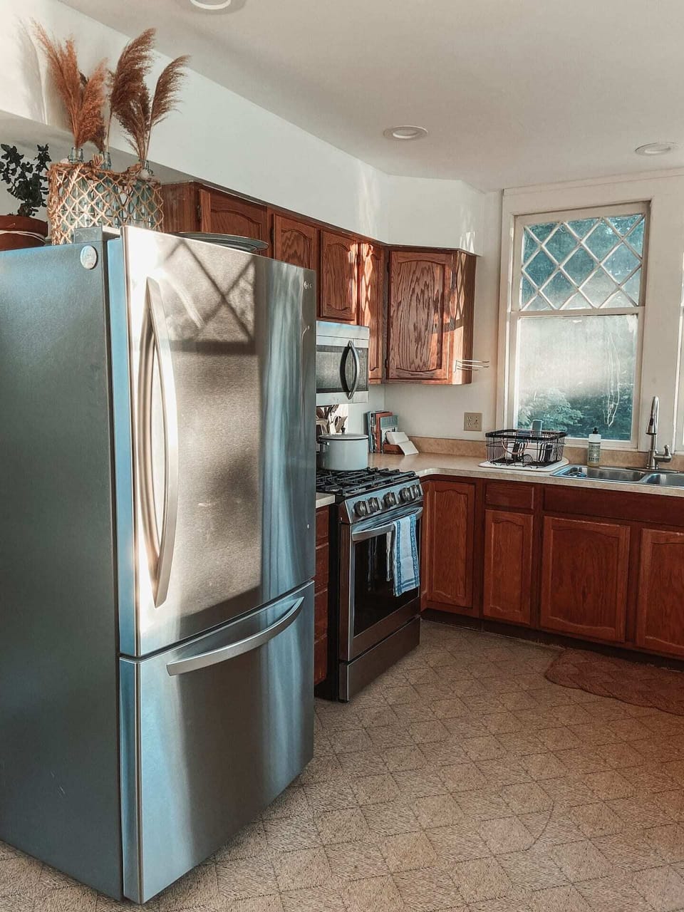 Kitchen- Stainless Steele appliances