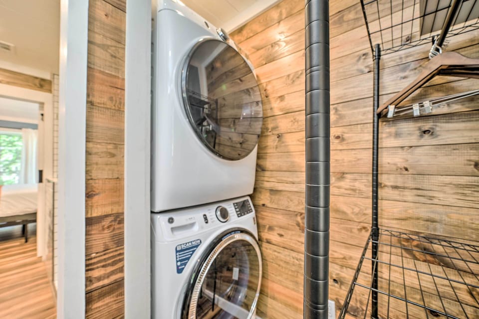 Laundry Area | Washer/Dryer