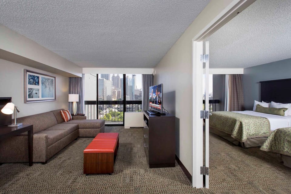 Some of these units may have a balcony. Please let us know if this is what you would prefer. Views will vary.