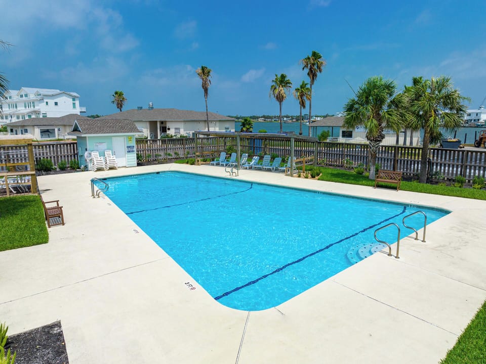 House (3 Bedrooms) | Property amenity