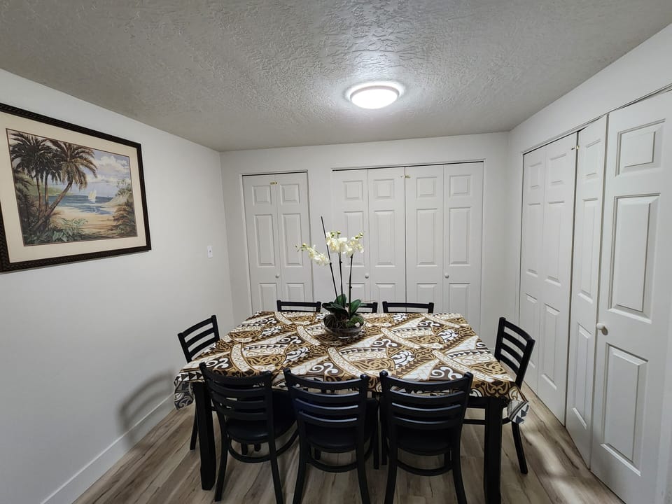 Downstairs dining room with seating for 8.