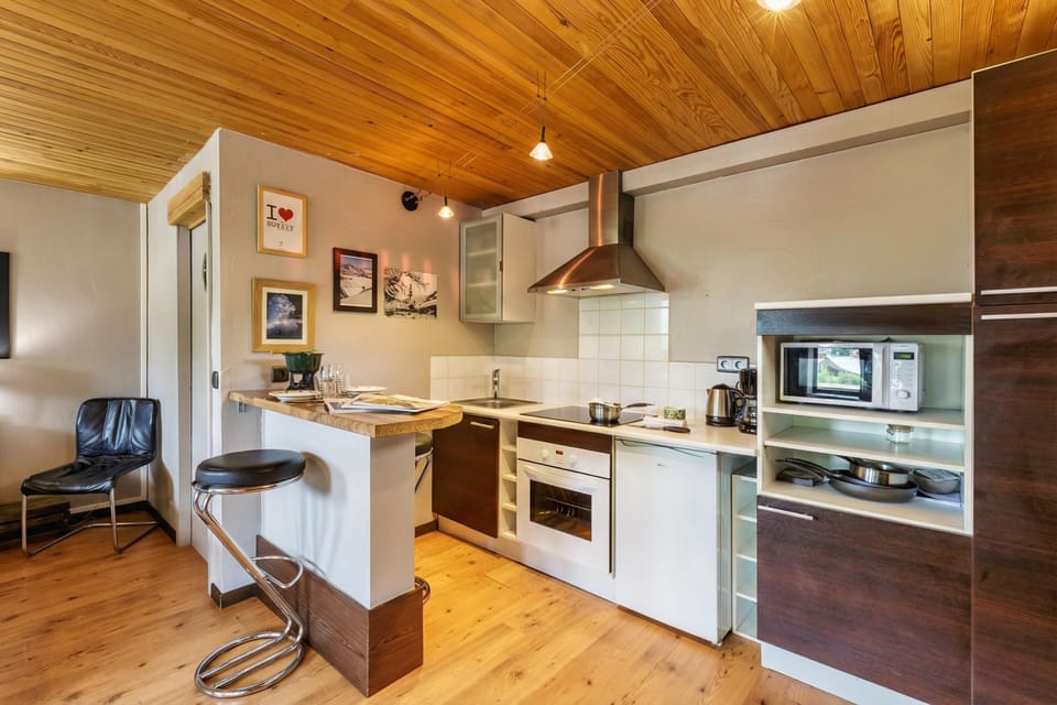 Kitchen and dining area