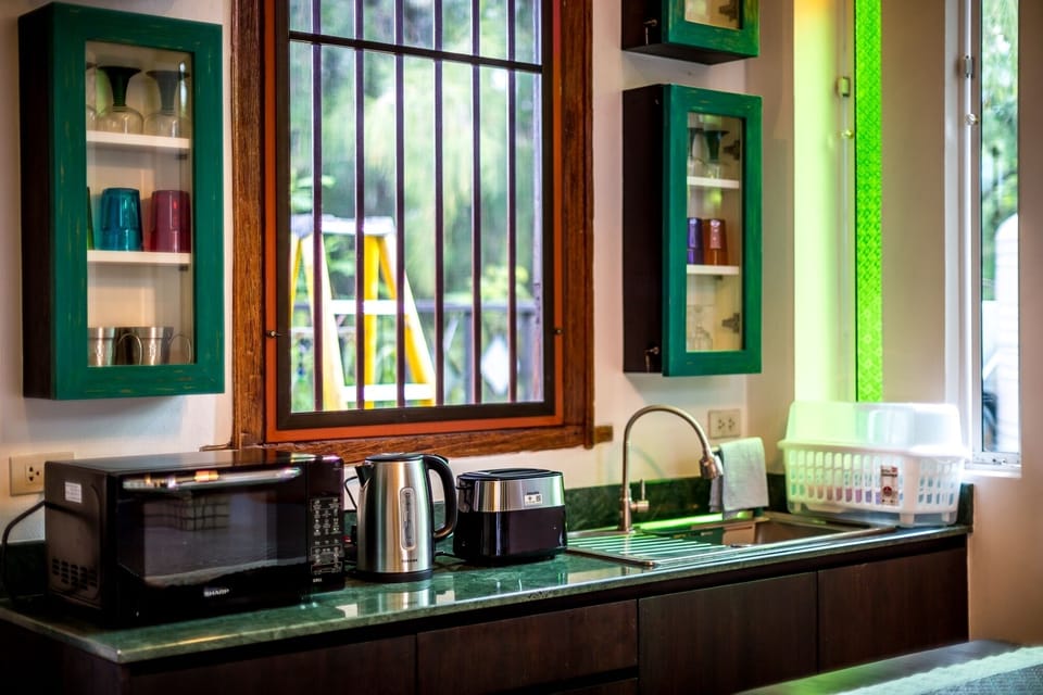 Family Villa | Private kitchen | Fridge, microwave, stovetop, toaster
