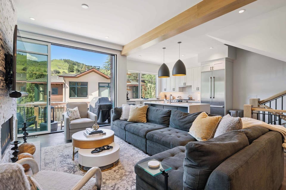 riverfronttownhome-14-5225_54655673531_o