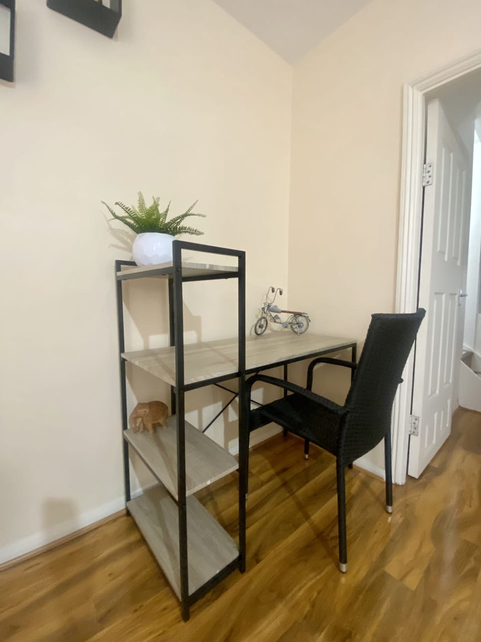House | 5 bedrooms, iron/ironing board, free WiFi, bed sheets
