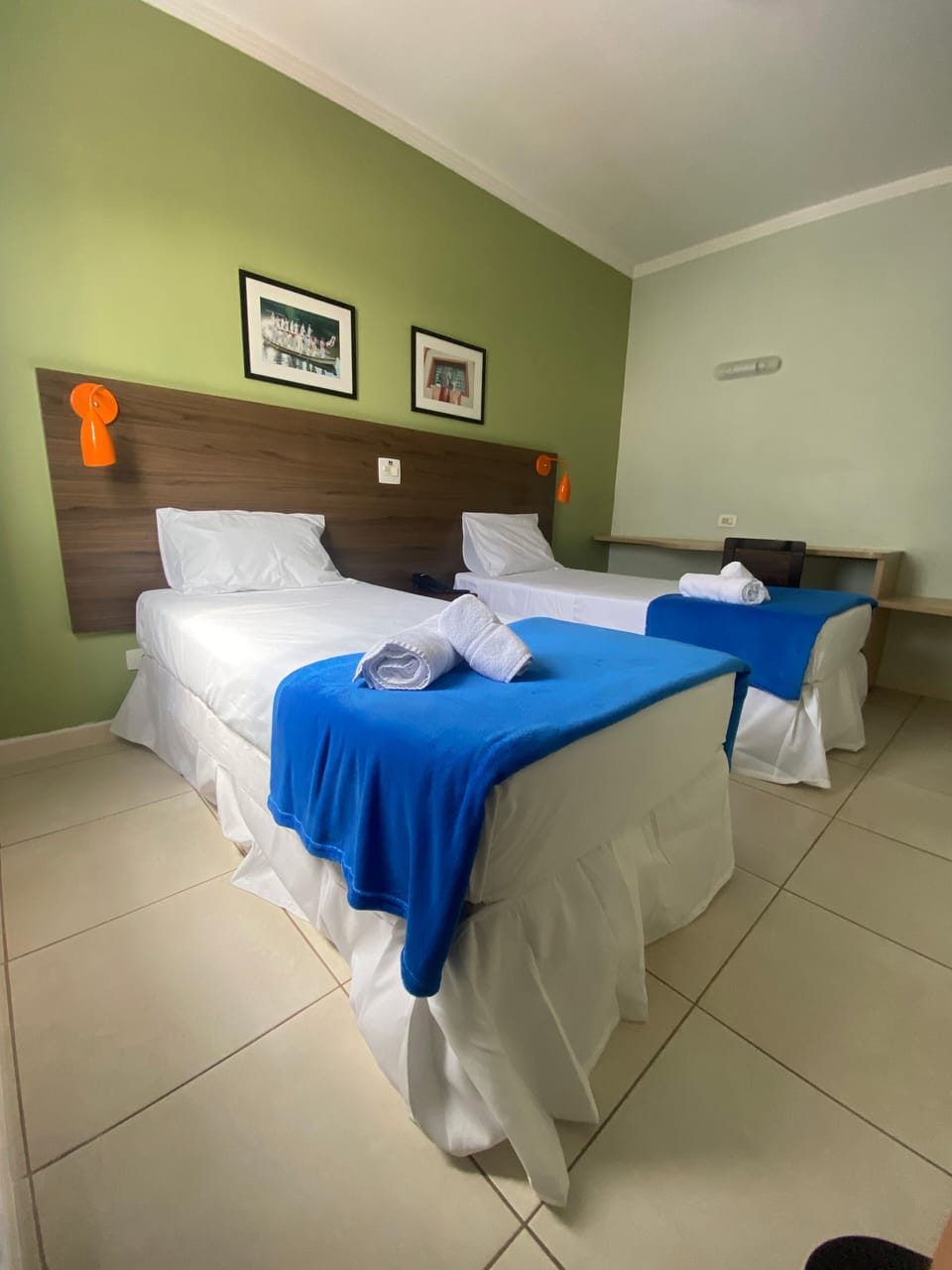 Free WiFi, bed sheets